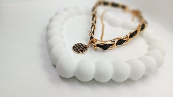 Double chain necklace with coin