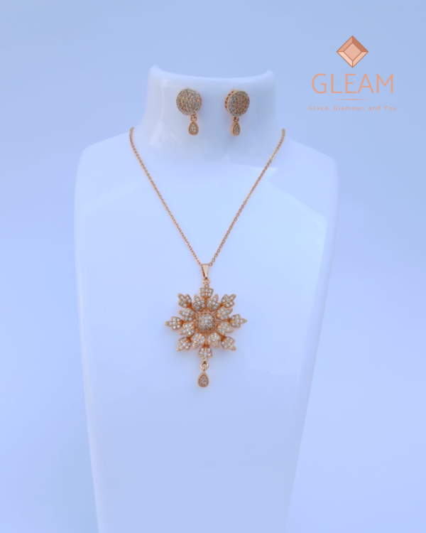 Flower Necklace Set