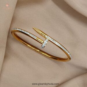 Fancy Nail Handcuff /bracelet