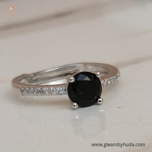 Sleek Black stone ring 1